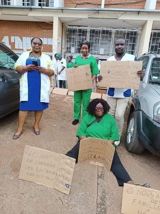 Cameroun/  Colère des infirmiers face aux salaires de 50 000 FCFA dans certaines cliniques privées