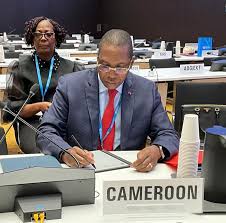 Cameroun / Dr Charlotte Moussi, la femme qui murmure à l’oreille de Manaouda Malachie, Ministre de la Santé Publique. 