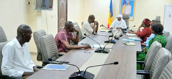 Tchad/Les membres de la societé des maladies de l'appareil digestif sont en colère. Ils ont rencontré le Ministre de la santé publique Dr Abdelmadjid Abderahim 