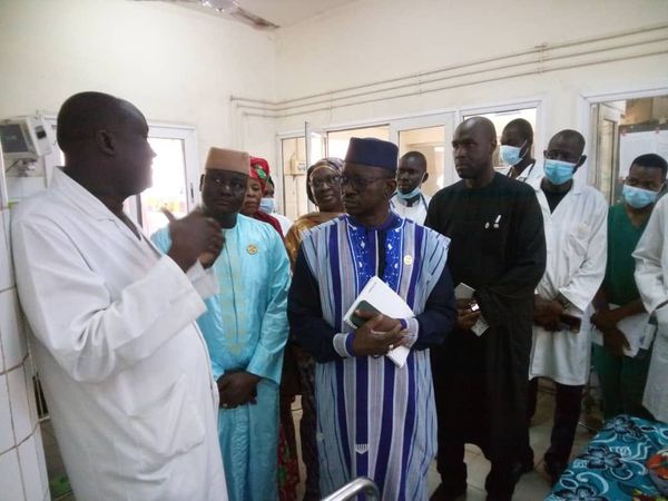 Mali/ CHU GABRIEL TOURÉ : Les membres de la commission Santé du CNT se rendent sur le terrain