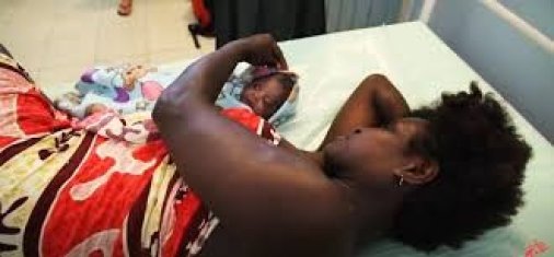Bénin / l’Affaire Rebecca Dossou relance le débat sur la sécurité des accouchements et les responsabilités médicales en Afrique